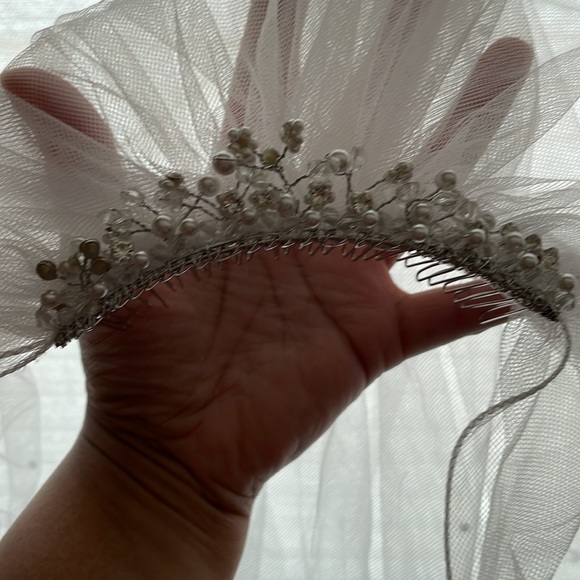 Excellent condition Girls headpiece - Picture 7 of 9